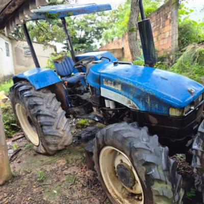 TRATOR NEW HOLLAND TT4030, ANO 2014, SÉRIE: T75CR403448, CHASSI ZCCG95782, NO ESTADO EM QUE SE ENCONTRA.