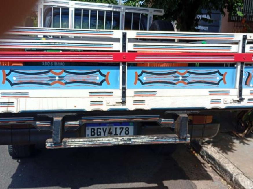 Foto ilustrativa 3 - Veículo Ford/F1000S – 1991/1991 – Bastos – SP