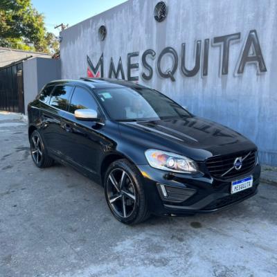 VOLVO XC60 AT 2.0 T5 R-DESIGN -PRETA – 2016 – GASOLINA
