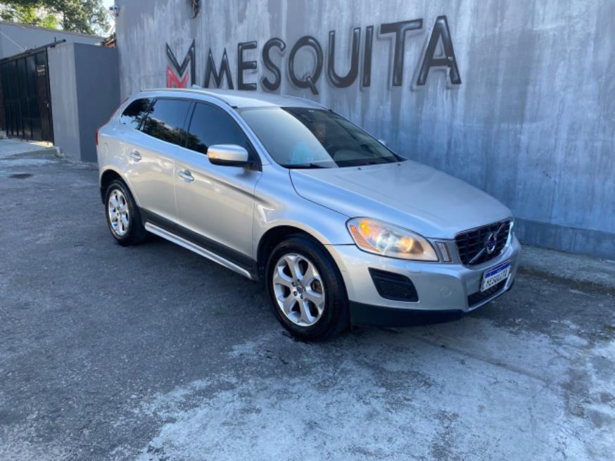 Foto ilustrativa 1 - VOLVO XC60 AT 3.0  -PRATA – 2011 – GASOLINA