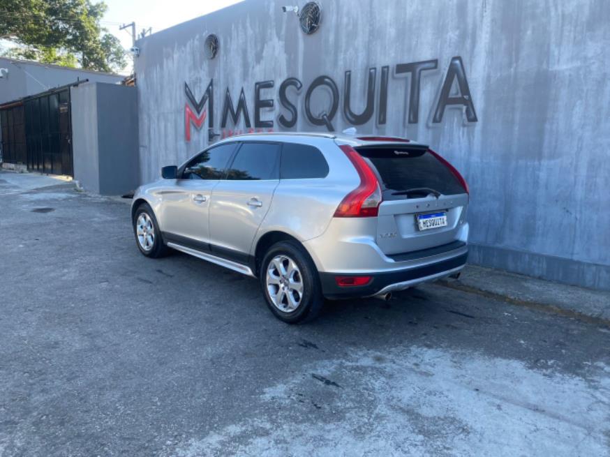 Foto ilustrativa 6 - VOLVO XC60 AT 3.0  -PRATA – 2011 – GASOLINA