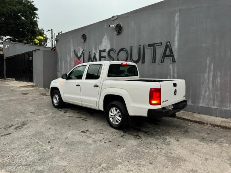 Foto ilustrativa 2 - VW AMAROK CD 4X4 SE 2018 – BRANCA – DIESEL