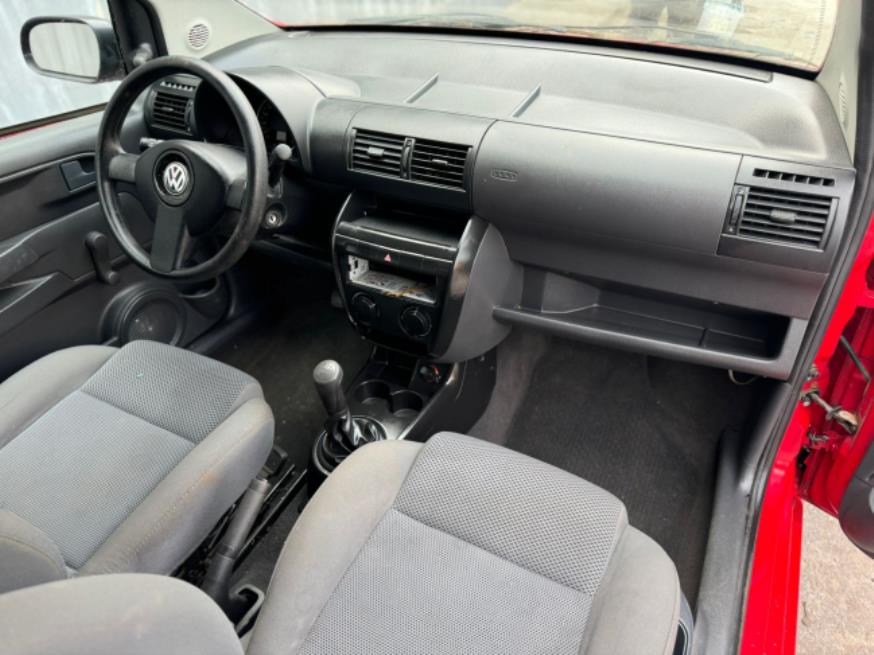 Foto ilustrativa 4 - VW FOX 1.0  2010 – VERMELHO – FLEX
