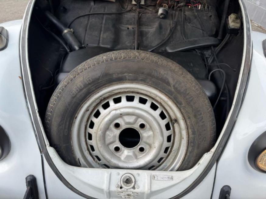 Foto ilustrativa 4 - VW FUSCA 1985 – BRANCO – GASOLINA