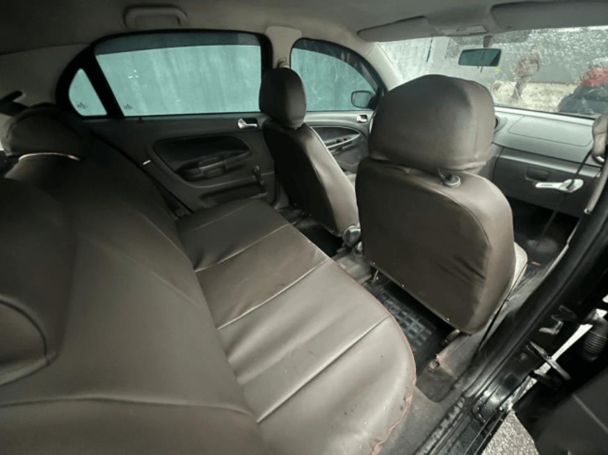 Foto ilustrativa 7 - VW GOL 1.0 2010 – PRETA – FLEX