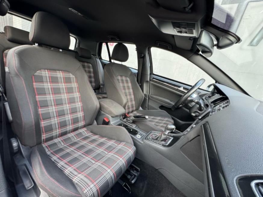 Foto ilustrativa 5 - VW Golf GTi 2.0 TSI 220cv Aut. BLINDADO 2015  – PRETO – GASOLINA