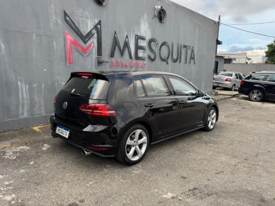 Foto ilustrativa 2 - VW GOLF GTI BLINDADO 2015  – PRETO – GASOLINA