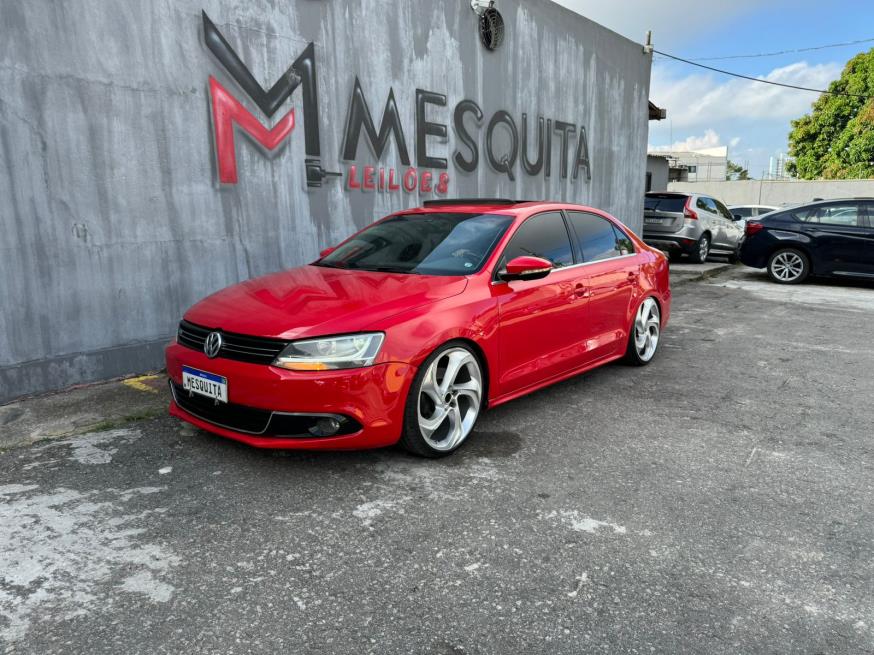 Foto ilustrativa 3 - VW JETTA 2.0T  2011 – VERMELHO – GASOLINA