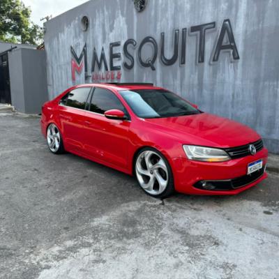 VW JETTA 2.0T  2011 – VERMELHO – GASOLINA