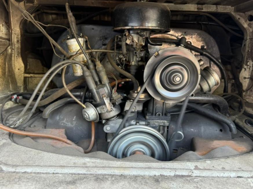 Foto ilustrativa 8 - VW KOMBI 1998 – BRANCA – GASOLINA