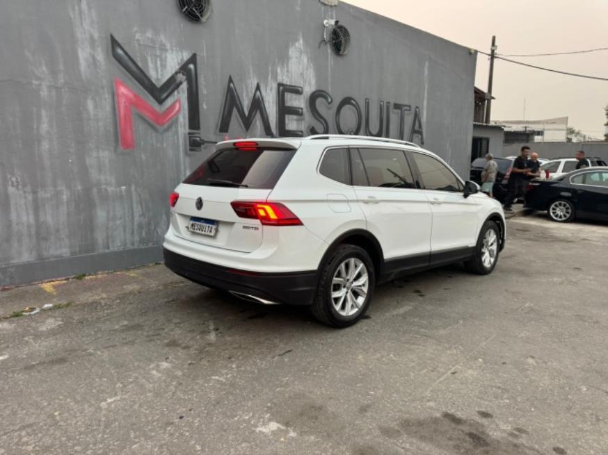 Foto ilustrativa 4 - VW TIGUAN ALLSPACE COMF 1.4  2018 – BRANCA – GASOLINA
