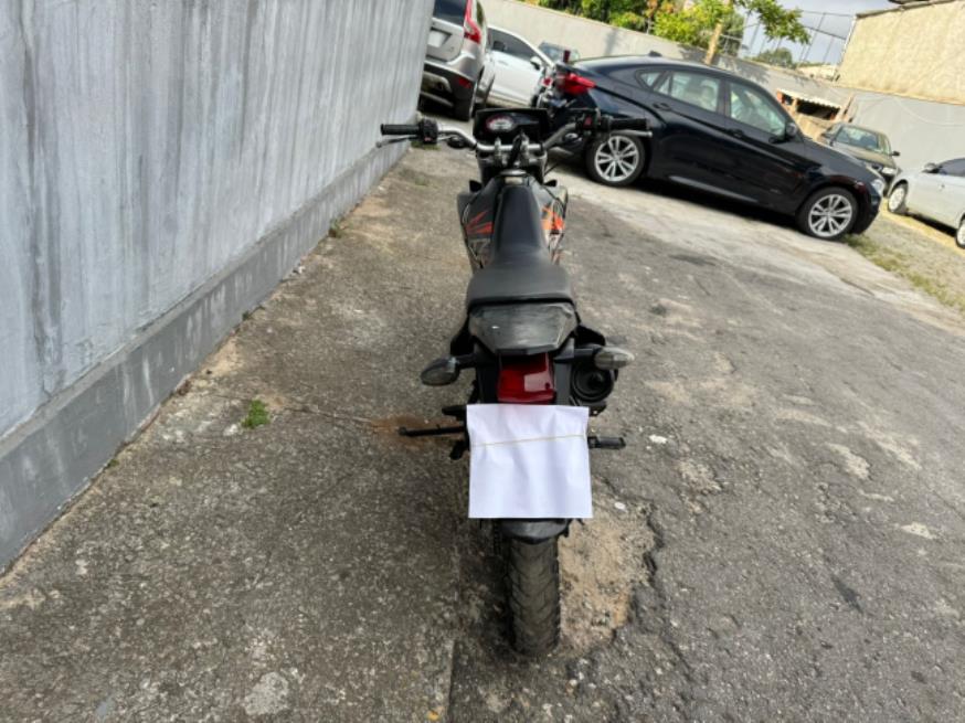Foto ilustrativa 2 - YAMAHA XTZ 125 XE  2015 – PRETA – GASOLINA
